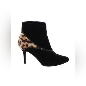 Kelly & Katie Black Cheetah Ankle Bootie, Size 8